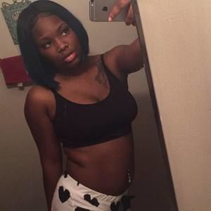 Meet your Posher, Deborah